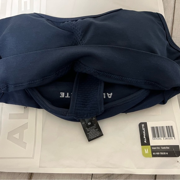 Alphalete Impact Bra - Brand New in Bag - Picture 5 of 12
